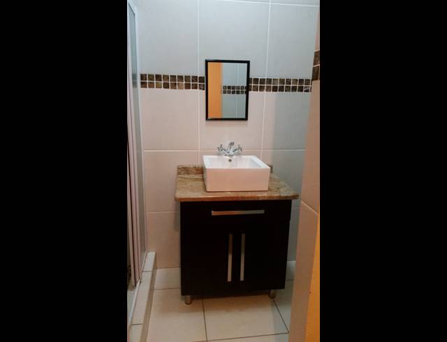 4 BEDROOM HOUSE TO LET IN SIMBITHI ECO ESTATE